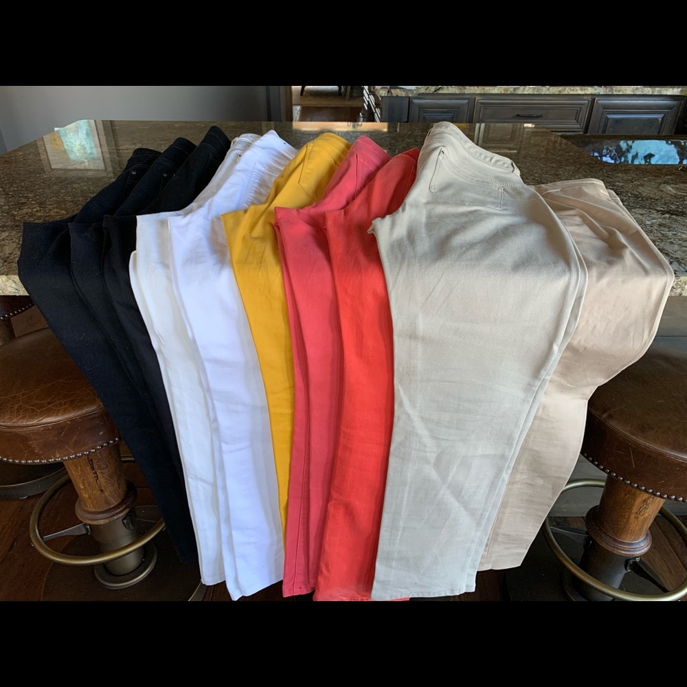 10 PAIRS OF SIZE 12 WOMENS PANTS